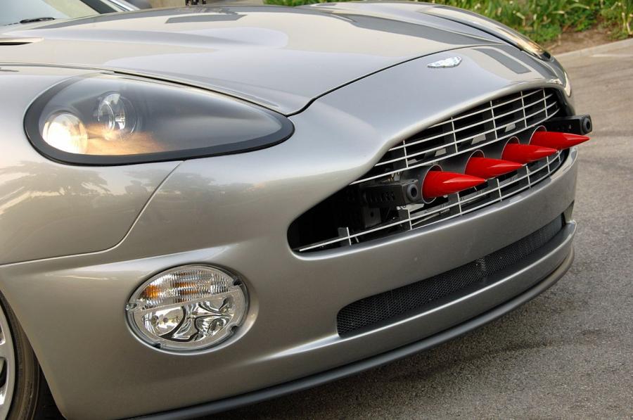  Aston Martin V12 Vanquish Replica 2008 года  (фото 5 из 31)